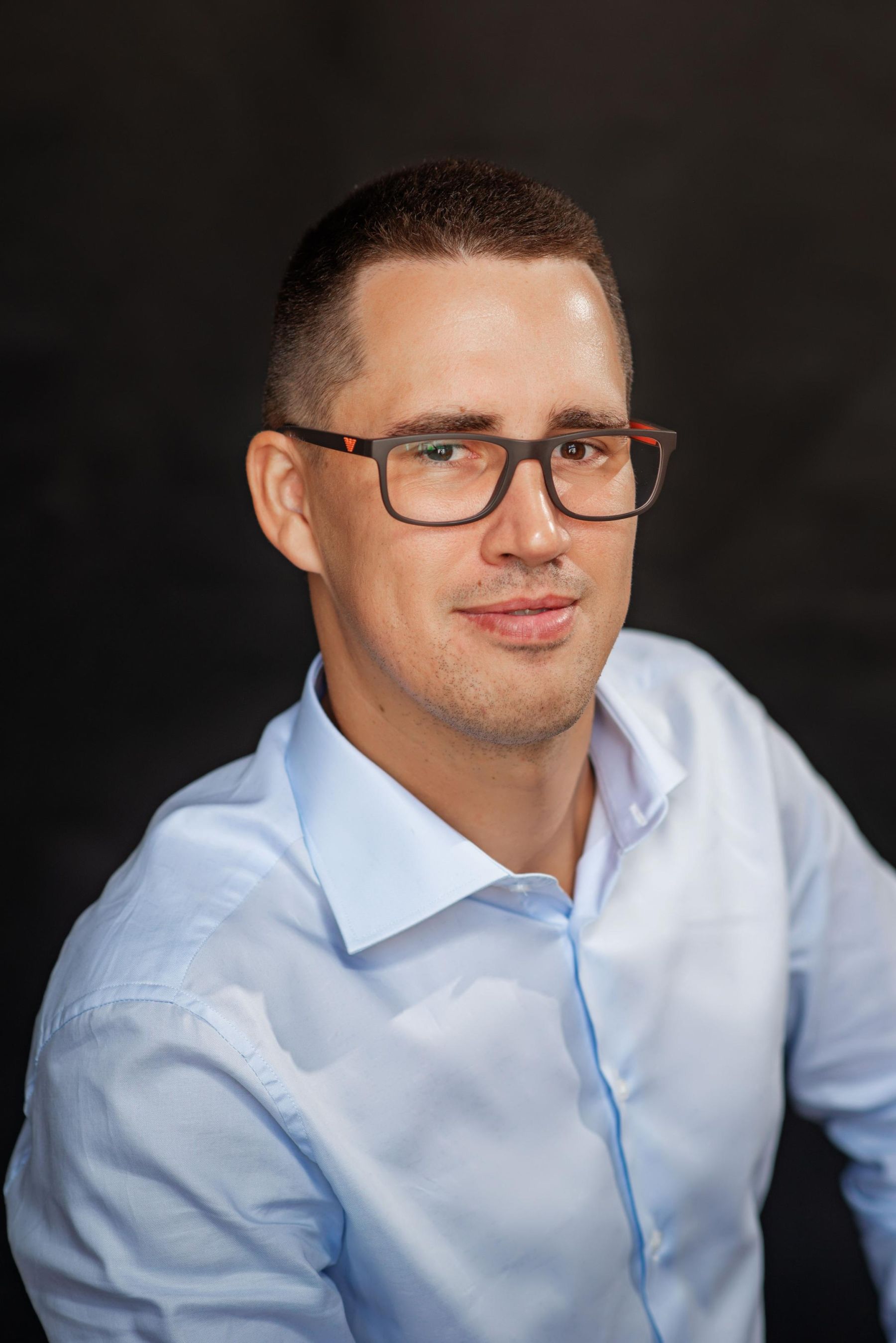 Денис Головков