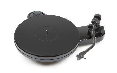 Проигрыватель винила Pro-Ject RPM 3 Carbon (б/к) Piano Black