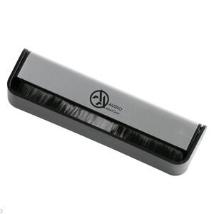 Щетка антистатическая Audio Anatomy CARBON FIBER BRUSH SILVER ALU CLASSIC EDITION