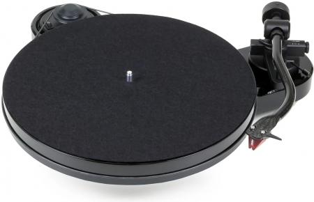 Проигрыватель винила Pro-Ject RPM 1 Carbon (DC) (б/к), PIANO BLACK