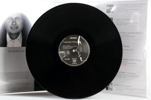 Виниловая пластинка In-Akustik LP Dynaudio Kissed by a Song #01678011