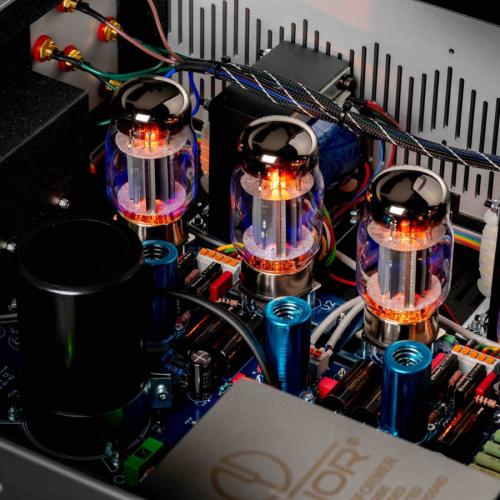 Cтереоусилитель мощности Canor Audio Virtus L2 Black