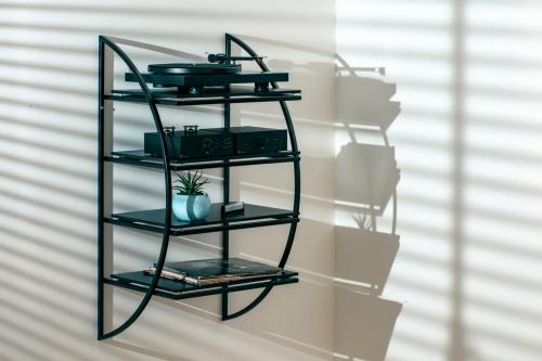 Настенная полка Pro-Ject Wall Mount It Rack 5/4, Black (WMI RACK 5/4)