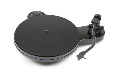 Проигрыватель винила Pro-Ject RPM 3 Carbon (б/к) Piano Black