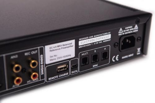 Предусилитель ELECTROCOMPANIET EC 4.8 MKII