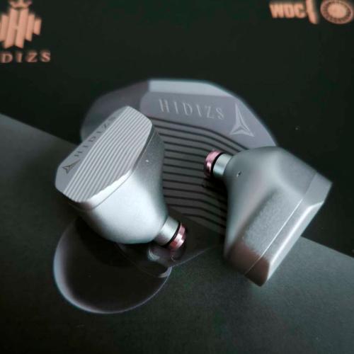 Наушники Hidizs MP143 4.4mm Silver