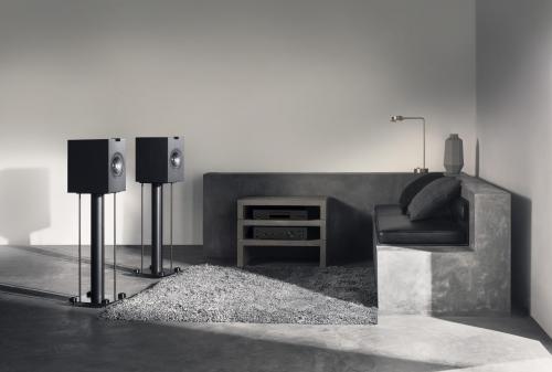 Полочная акустика KEF Q350 Satin White