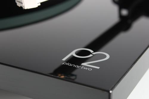 Проигрыватель винила Rega Planar 2 (Carbon MM) white