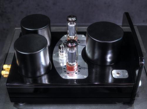 Ламповый усилитель Trafomatic Audio Aries (black/silver plates), w/o RC