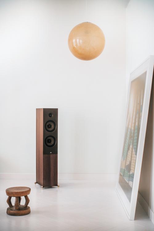 Напольная акустика Revival Audio SPRINT 4 walnut