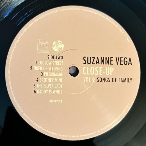 Виниловая пластинка Suzanne Vega - Songs Of Family (Black Vinyl LP)