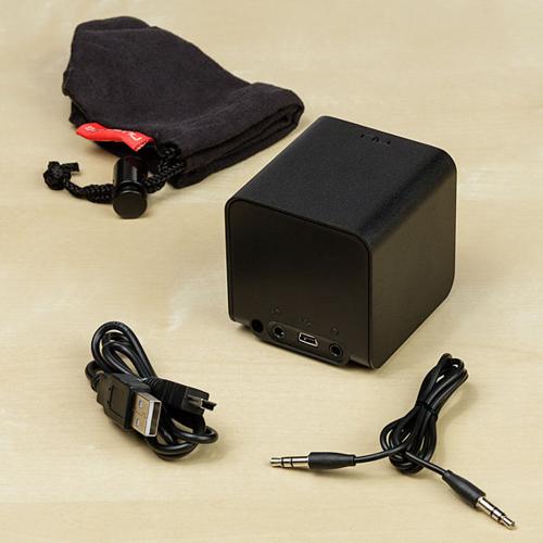 Портативная акустика NuForce Cube Speaker red