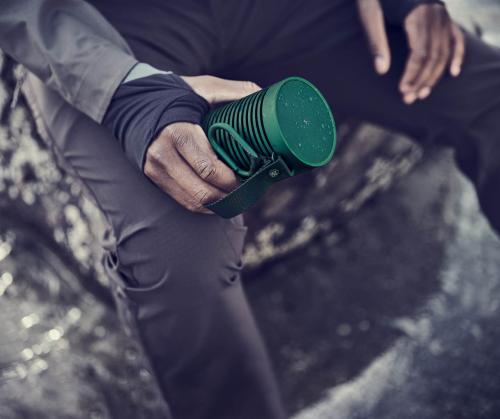 Портативная колонка Bang & Olufsen Beosound Explore Green