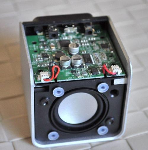 Портативная акустика NuForce Cube Speaker black