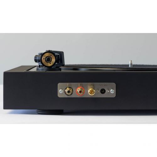 Проигрыватель винила Pro-Ject A2 (2M Red) Black