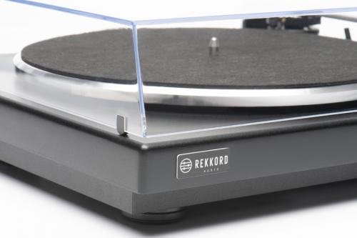 Проигрыватель винила REKKORD Audio F300 Silver (OM10)