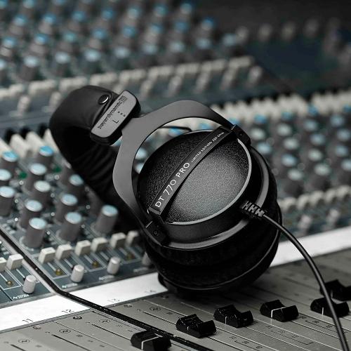 Наушники Beyerdynamic DT 770 Pro (250 Ohm) Limited Edition Black