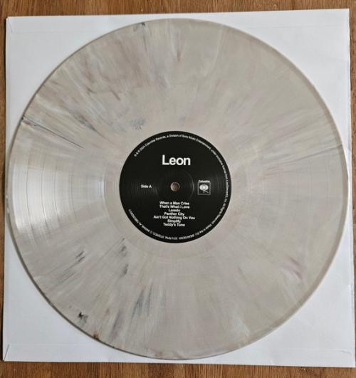 Виниловая пластинка Leon Bridges - Leon (Limited Indie Edition, Smoke Vinyl LP)