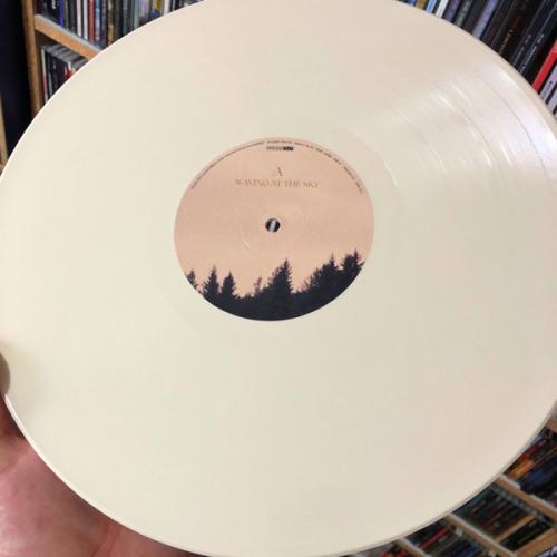 Виниловая пластинка Avkrvst - Waving At The Sky (Creamy White Vinyl LP)