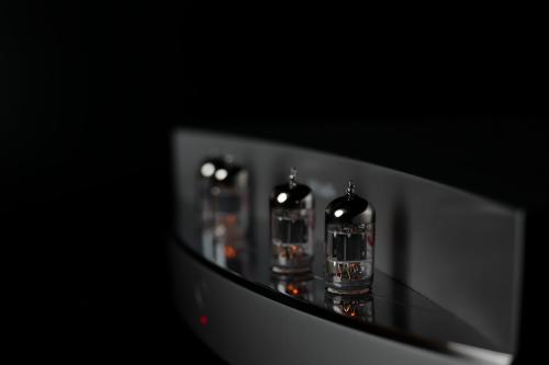 Оптический ламповый фонокорректор DS Audio TB-100