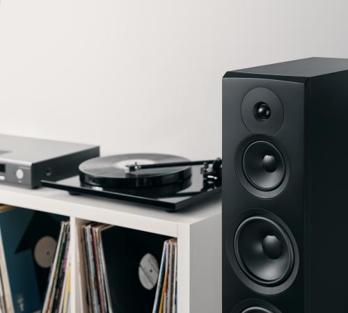 Напольная акустика Dynaudio Emit 50 black