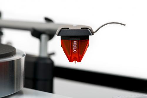 Проигрыватель винила Thorens TD 1500 black