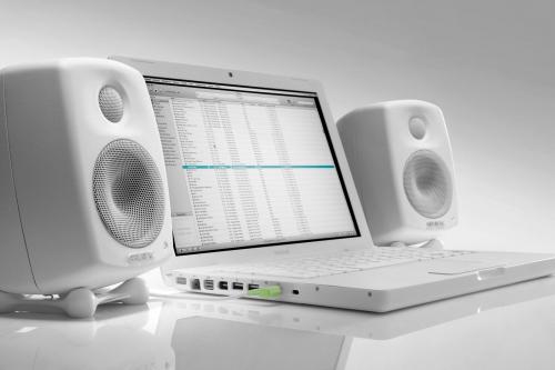 Полочная акустика Genelec G One Polar White (G1BW)