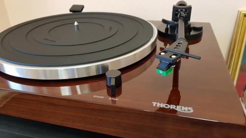 Проигрыватель винила Thorens TD-202 (TP71, AT95E) High Gloss Walnut