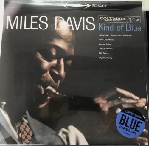 Виниловая пластинка Sony Miles Davis Kind Of Blue (Limited Solid Blue, Black & Solid White Vinyl)