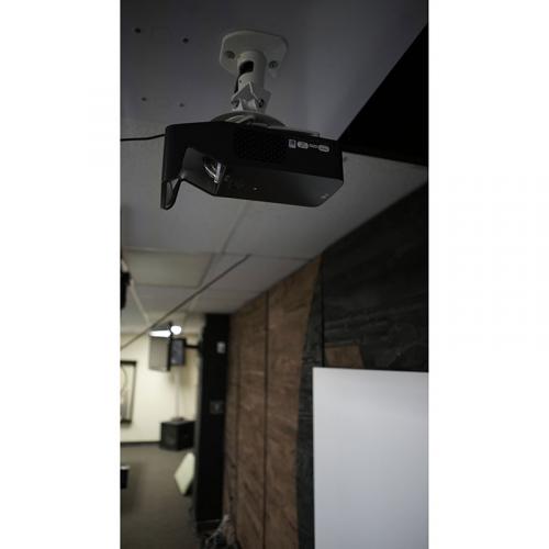 Экран Elite Screens AR135WH2