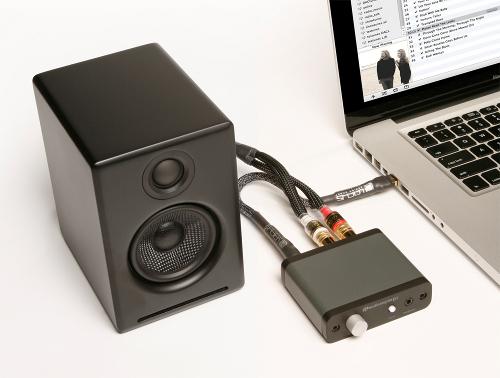 ЦАП/Усилитель для наушников Audioengine D1