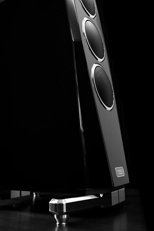 Напольная акустика TIDAL Audio Akira Piano Lacquer Midnight Black