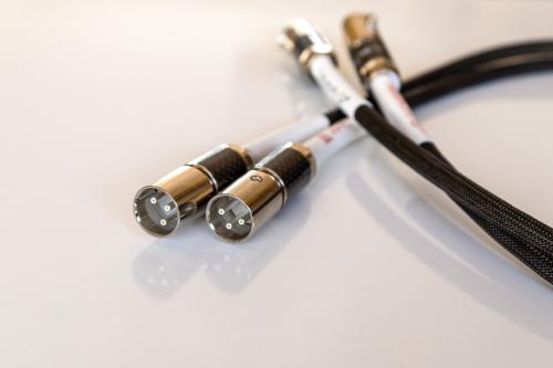 Кабель межблочный аудио Tellurium Q Silver III XLR 1.0m