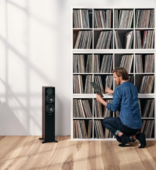 Напольная акустика Dynaudio Emit 30 walnut