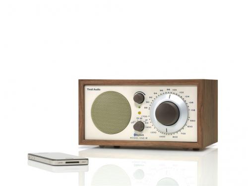 Радиоприемник Tivoli Audio Model One BT Classic Walnut