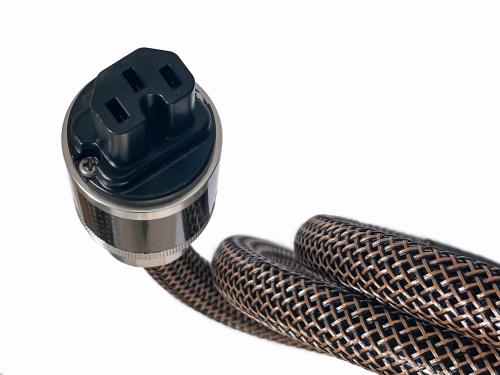 Силовой кабель DH Labs Power Plus Cryo Power Cable 15 amp (IEC-Schuko) 3м