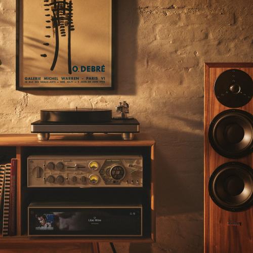 Напольная акустика Dynaudio Contour Legacy Walnut Veneer Limited