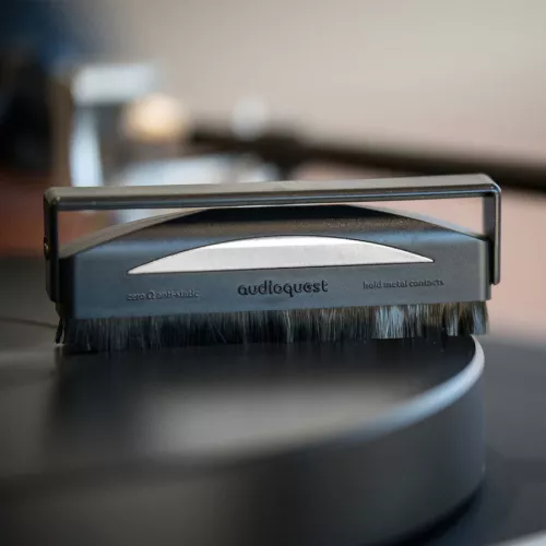 Щетка AudioQuest Silver Anti-Static Record Brush