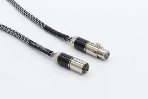 Кабель межблочный аудио DH Labs D-110 Silver Reference digital AES/EBU XLR 1 m