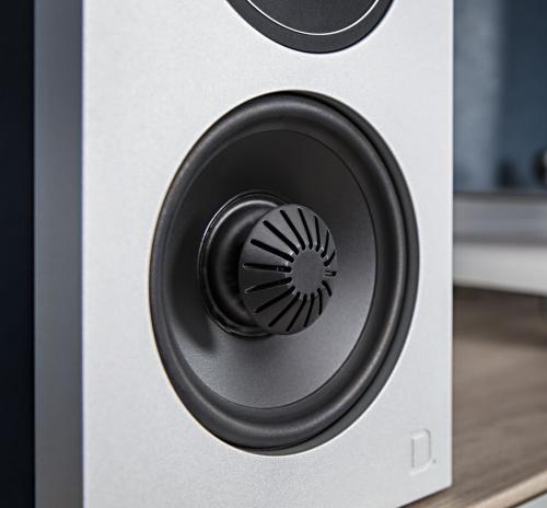 Полочная акустика Definitive Technology DEMAND D7 black