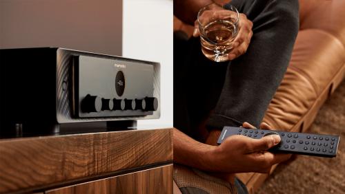 Интегральный усилитель Marantz Model 40n Black