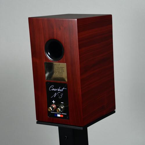Полочная акустика Davis Acoustics Courbet 3 Red Wood