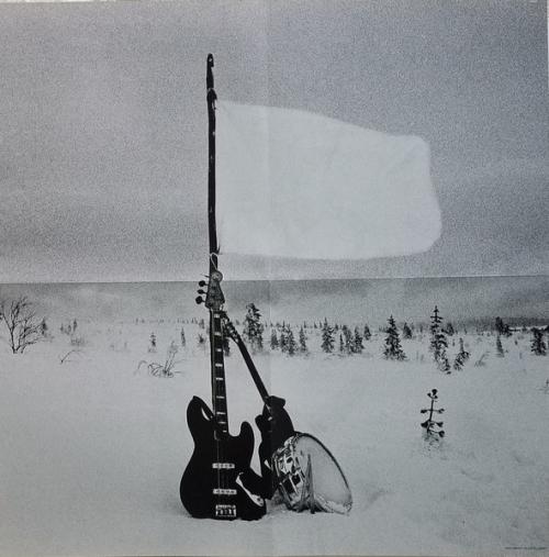 Виниловая пластинка U2 - TWO HEARTS BEAT AS ONE - SUNDAY BLOODY SUNDAY - RSD 2023 RELEASE (WHITE LP)