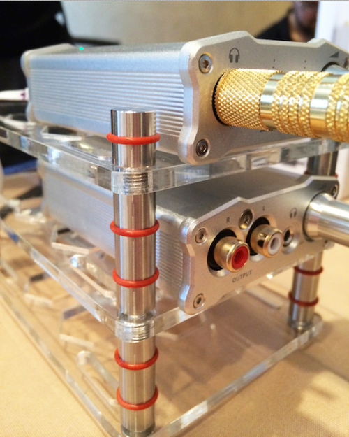 Стойка iFi Audio iRACK with cable set