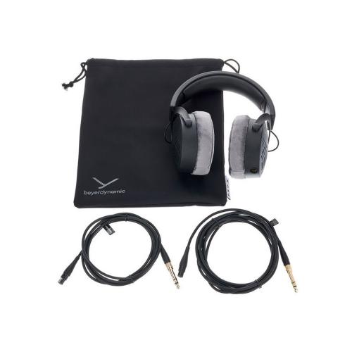 Проводные наушники Beyerdynamic DT 900 PRO X