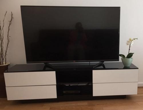 Стойка под телевизор Sonorous LB 1840 GWHT