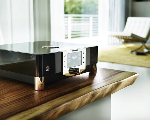 Стерео предусилитель MBL N11 black/gold