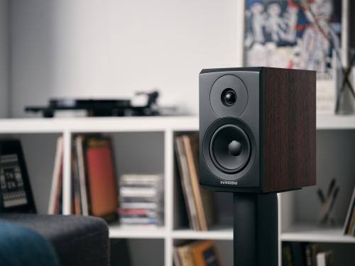 Полочная акустика Dynaudio Emit 10 walnut