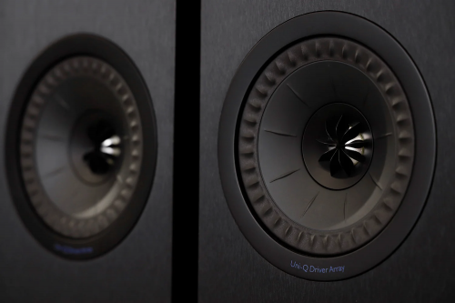 Полочная акустика KEF Q150 Satin Black