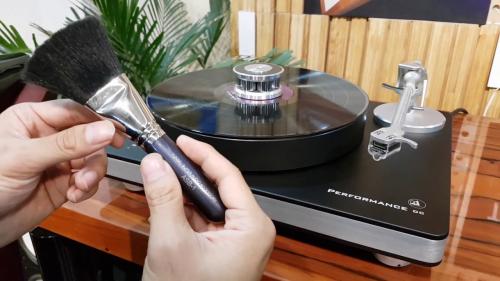 Щетка Furutech ASB-1